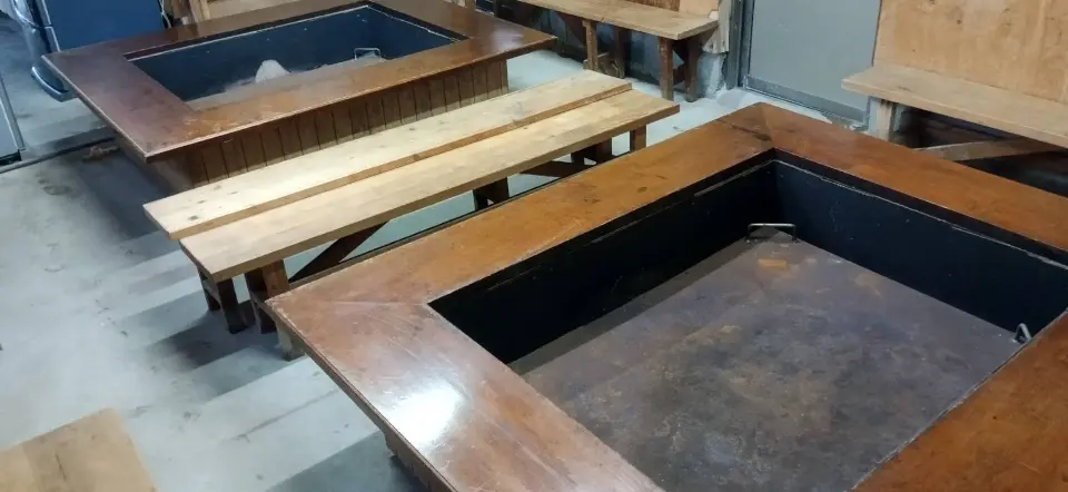 カキ焼きみやび店内の風景